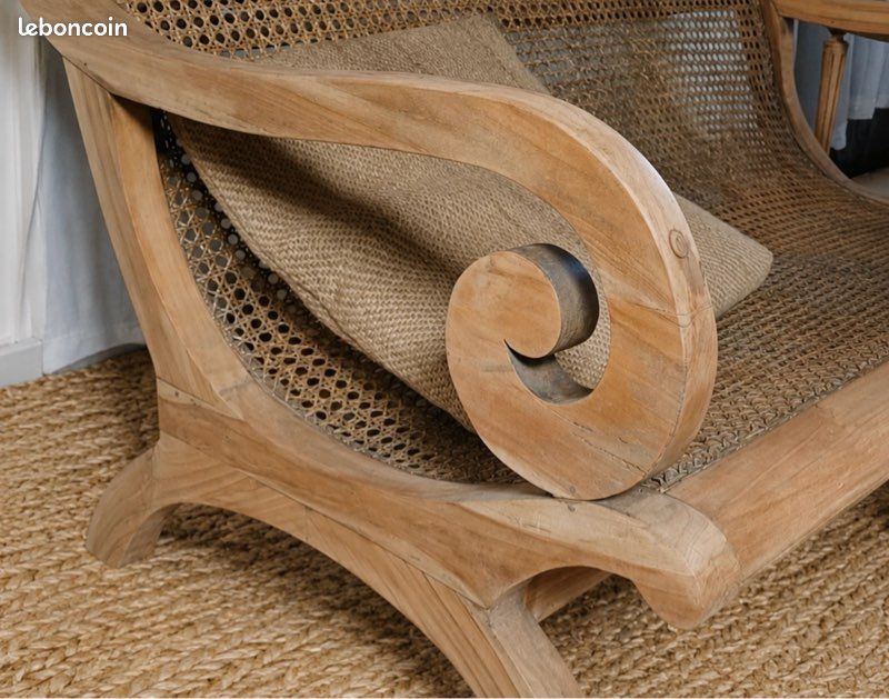 Banquette ancienne en bois et osier, vue 3